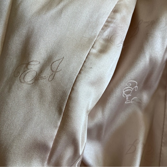 Like New Eliza J cream faux fur coat - Picture 6 of 12